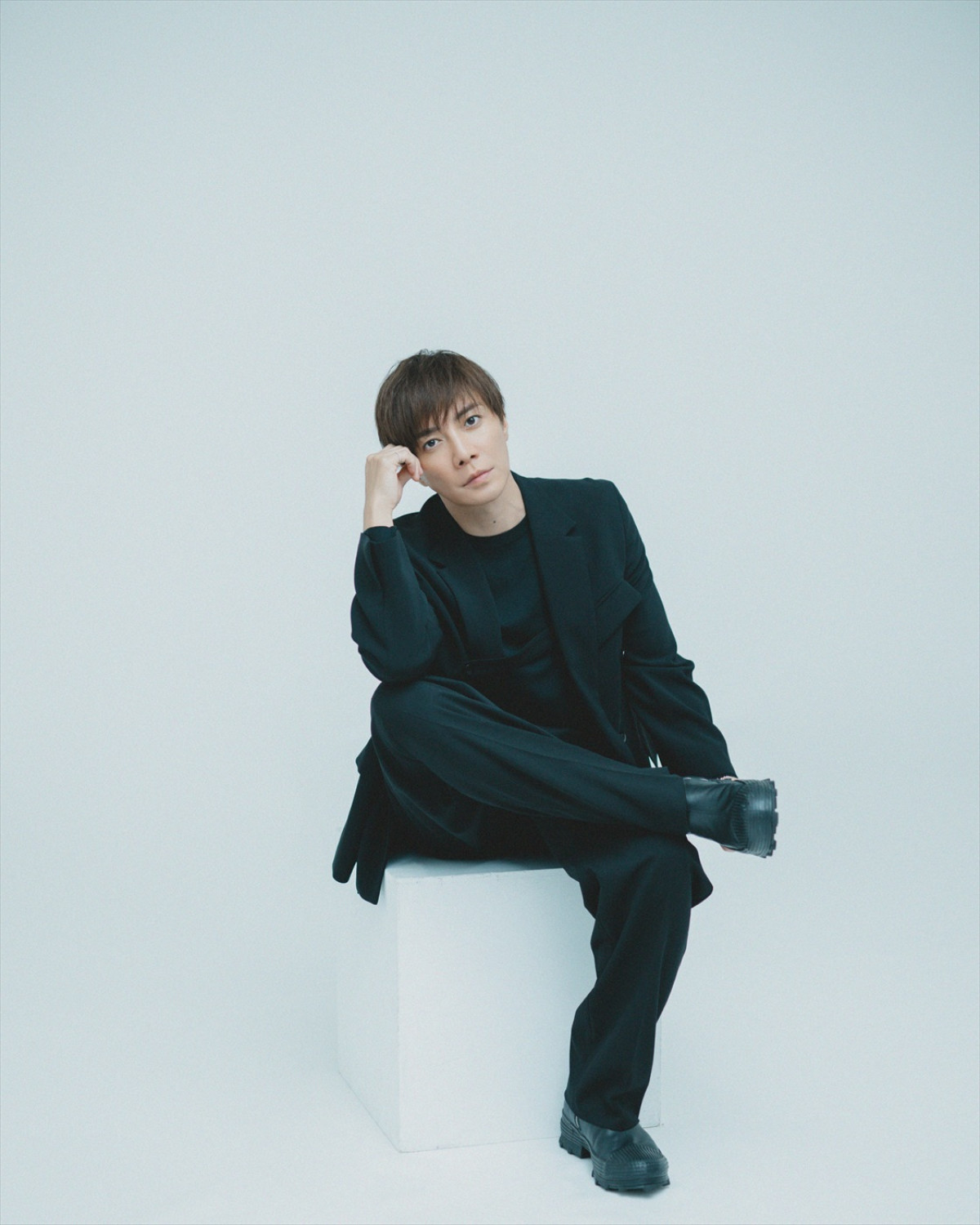 成宮寛貴、宮本亞門と25年ぶり再タッグ！　三島由紀夫『サド侯爵夫人』をオール男性キャストで上演　共演に東出昌大、加藤雅也ら