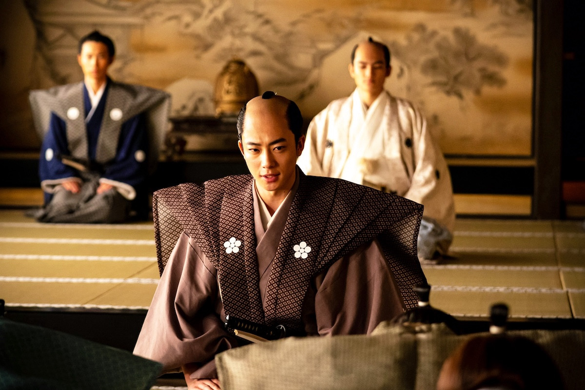 『べらぼう』“蔦重”横浜流星、仲間と決意の“屁踊り”に反響「激アツ」「泣いちゃった」
