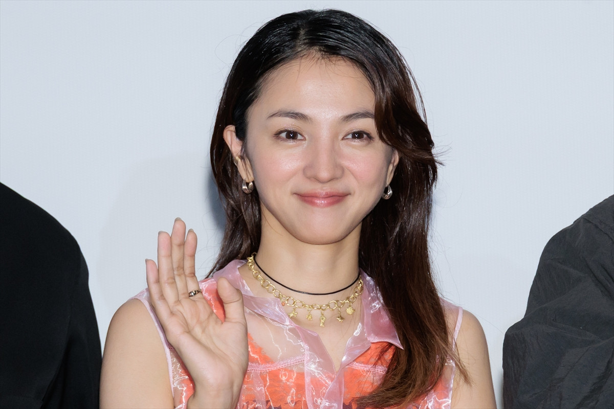 満島ひかり、戸塚純貴は良い意味で“空っぽ”「昔の役者さんが現代にタイムスリップしちゃったみたい」