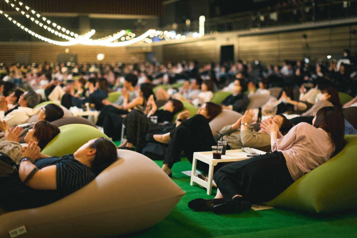 寝そべって聴くオーケストラ「CHILL CLASSIC CONCERT」26年開催の神戸・横浜・静岡・広島公演、10.4先行受付開始