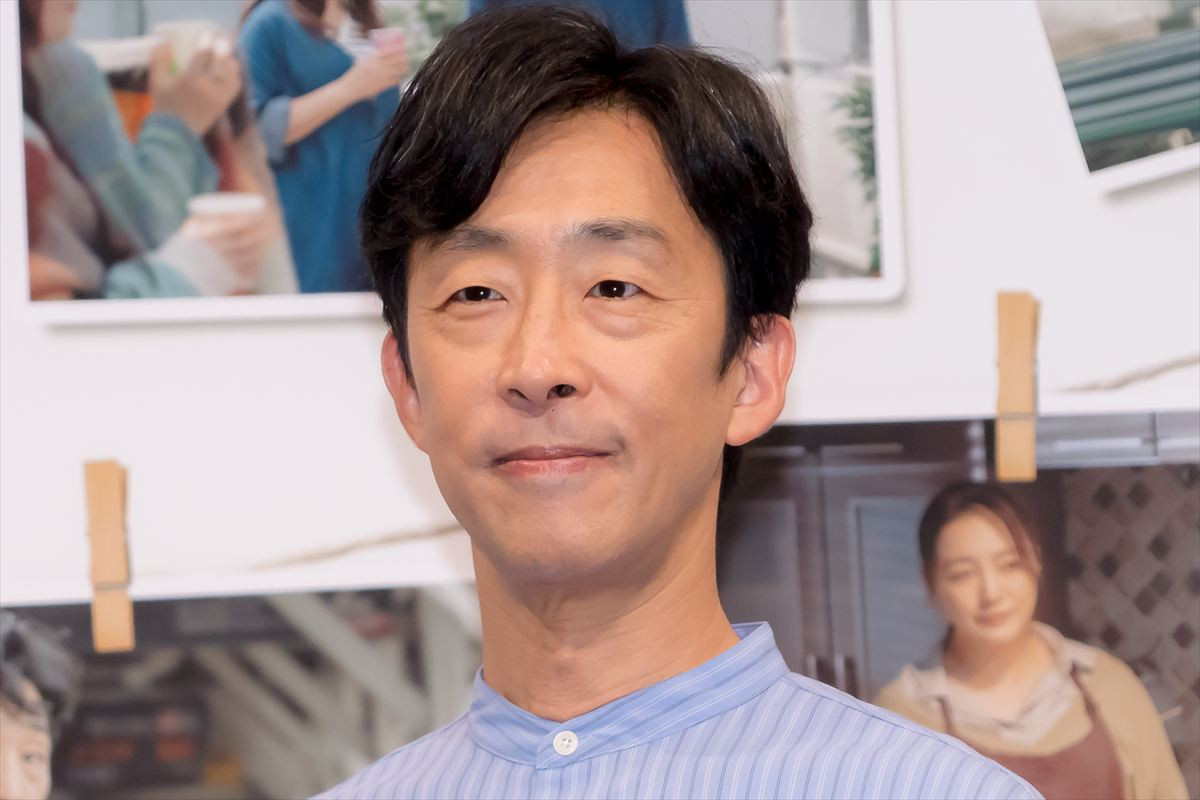 北村有起哉、木曜劇場『小さい頃は、神様がいて』完成披露試写会&舞台挨拶に登場