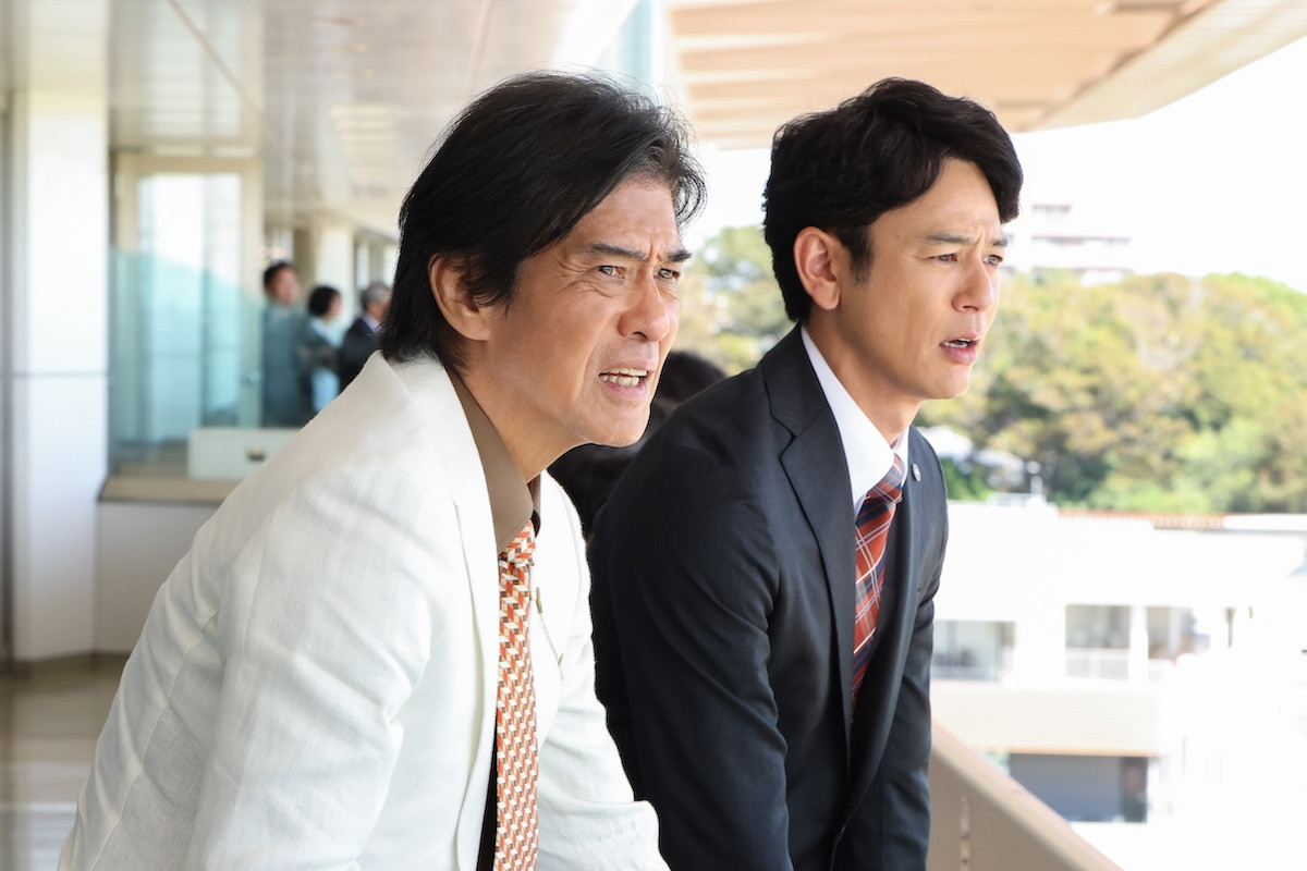 『ザ・ロイヤルファミリー』第2話 “栗須”妻夫木聡、優秀な調教師“広中”安藤政信と対面