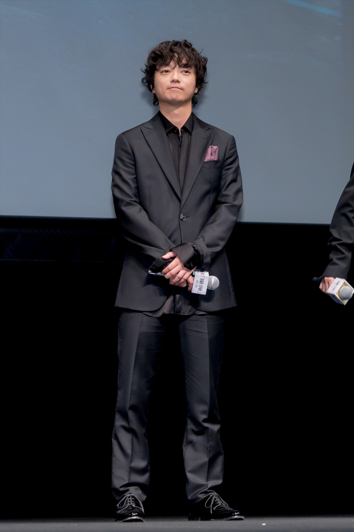 渡部篤郎、舞台挨拶で涙　佐藤二朗「いきなり泣き出すからびっくりしちゃった」