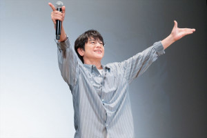 ドラマ『ぼくたちん家』第1話完成披露試写会トークイベントに出席した及川光博