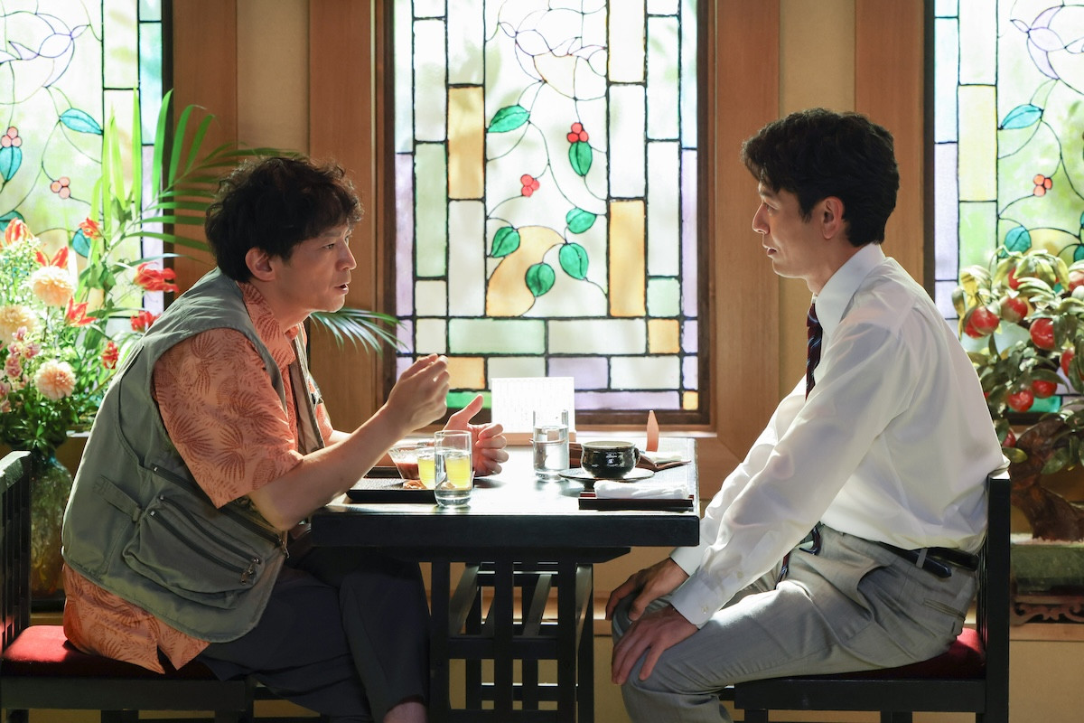 『ザ・ロイヤルファミリー』第4話 “栗須”妻夫木聡、金髪のジョッキー“佐木”高杉真宙と出会う