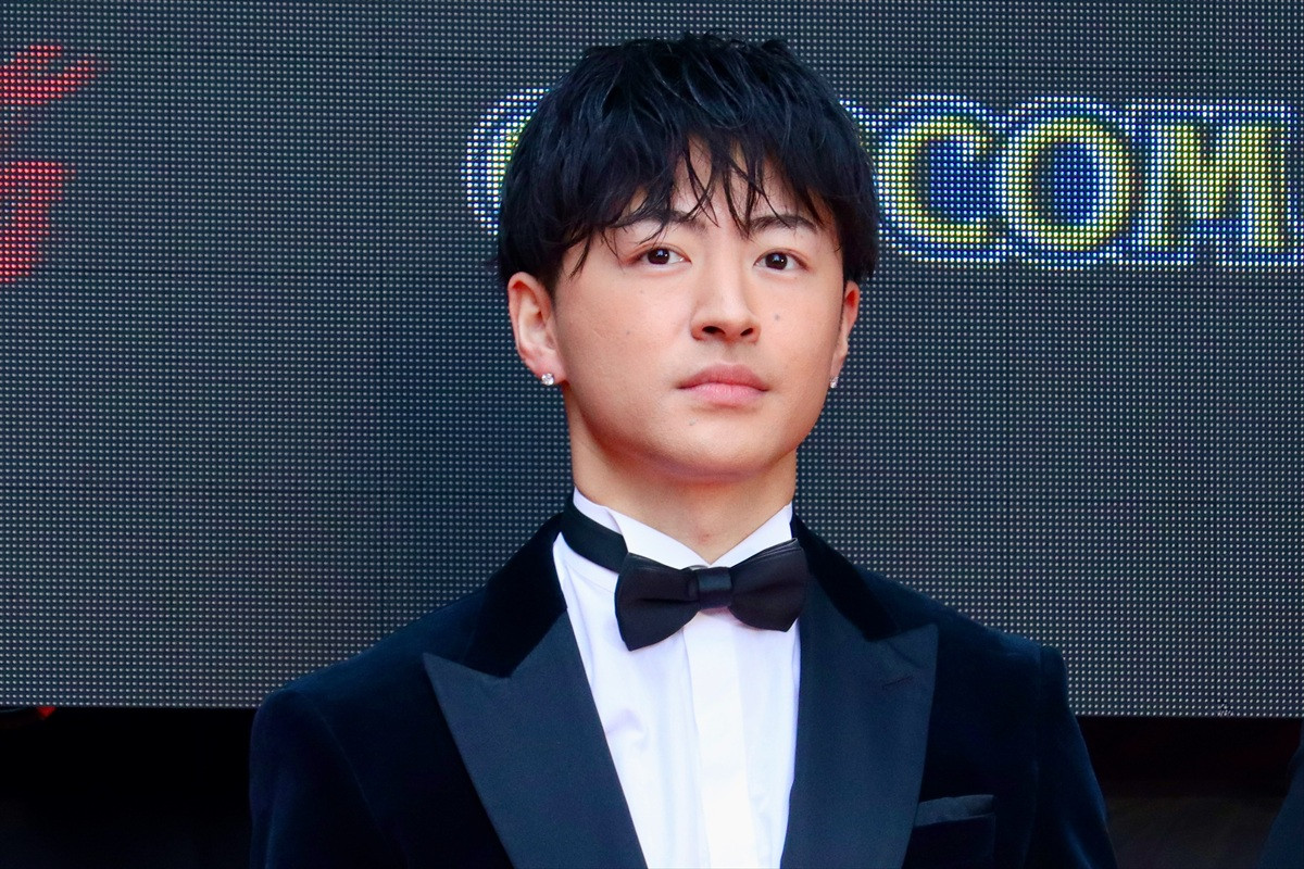 GENERATIONS、タキシード姿の6人がレッドカーペットに勢ぞろい!<第38回東京国際映画祭>