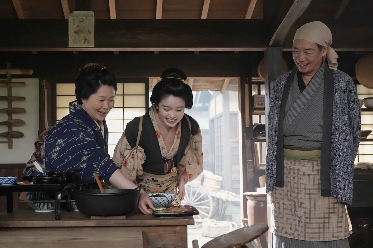 明日の『ばけばけ』“トキ”高石あかり、“ヘブン”トミー・バストウの初登校を応援