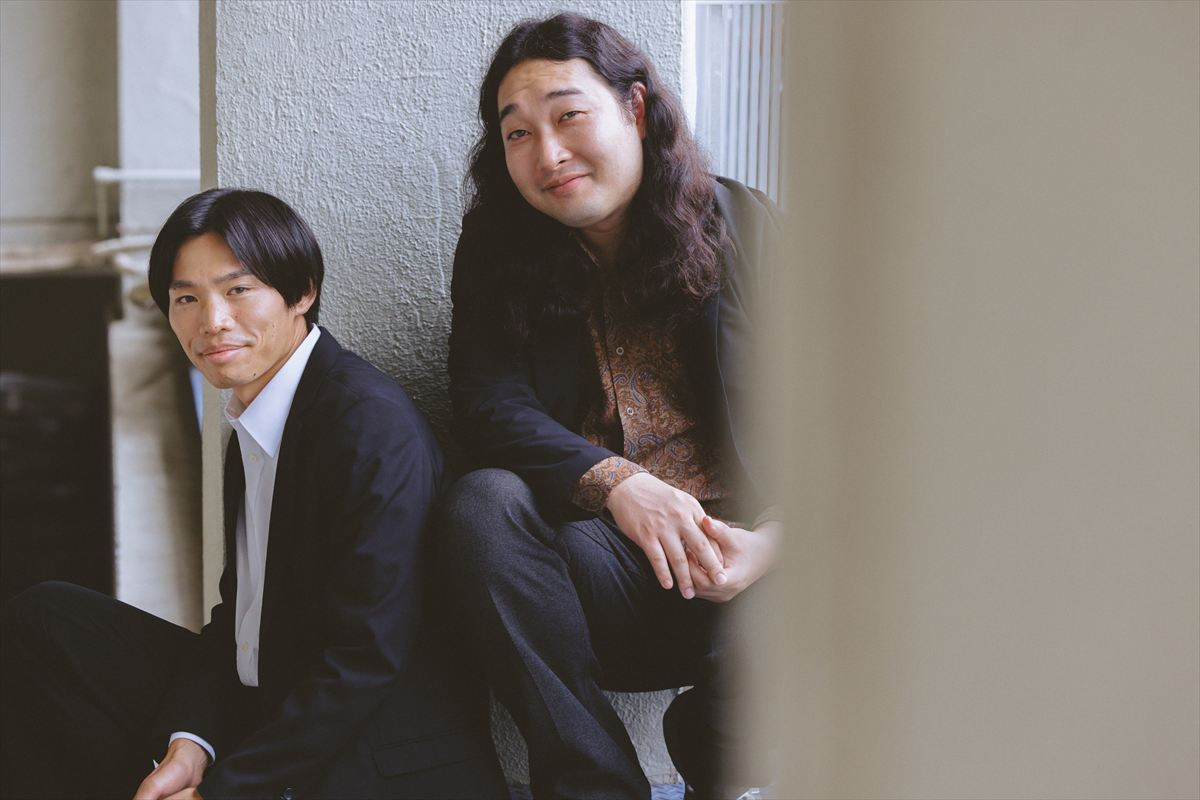 コント師・かが屋が語る“恐怖と笑いの共通点”　主演ホラードラマで光る演技力のルーツも