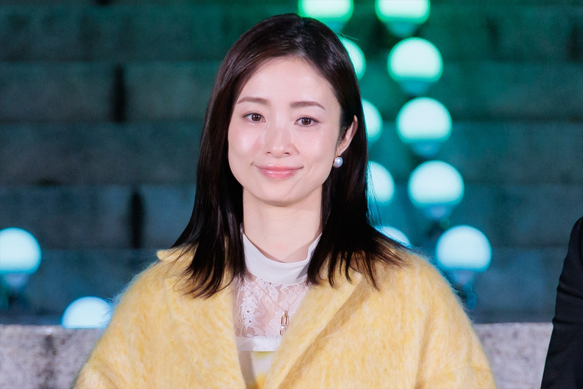 上戸彩、山田涼介らが増上寺に登場　イベント演出に心配「炎上しないですか」