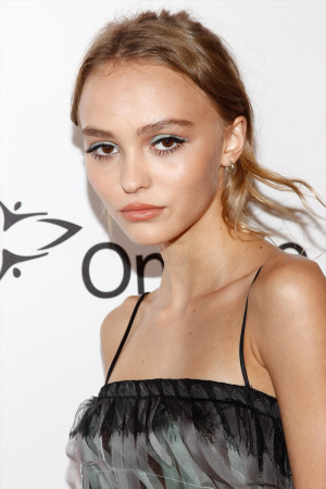 リリー＝ローズ・デップ