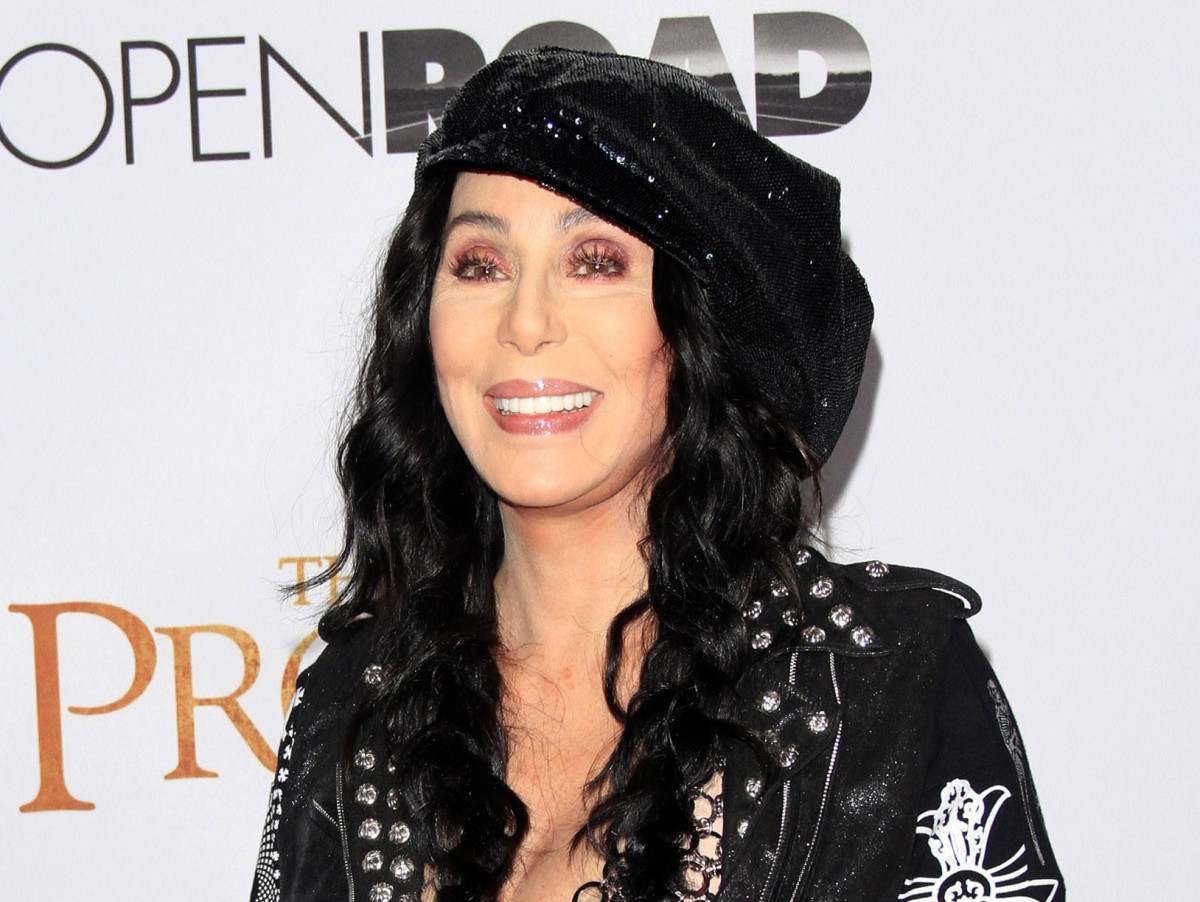 79歳シェール、40歳年下恋人と来年の誕生日に結婚？　代理人は否定