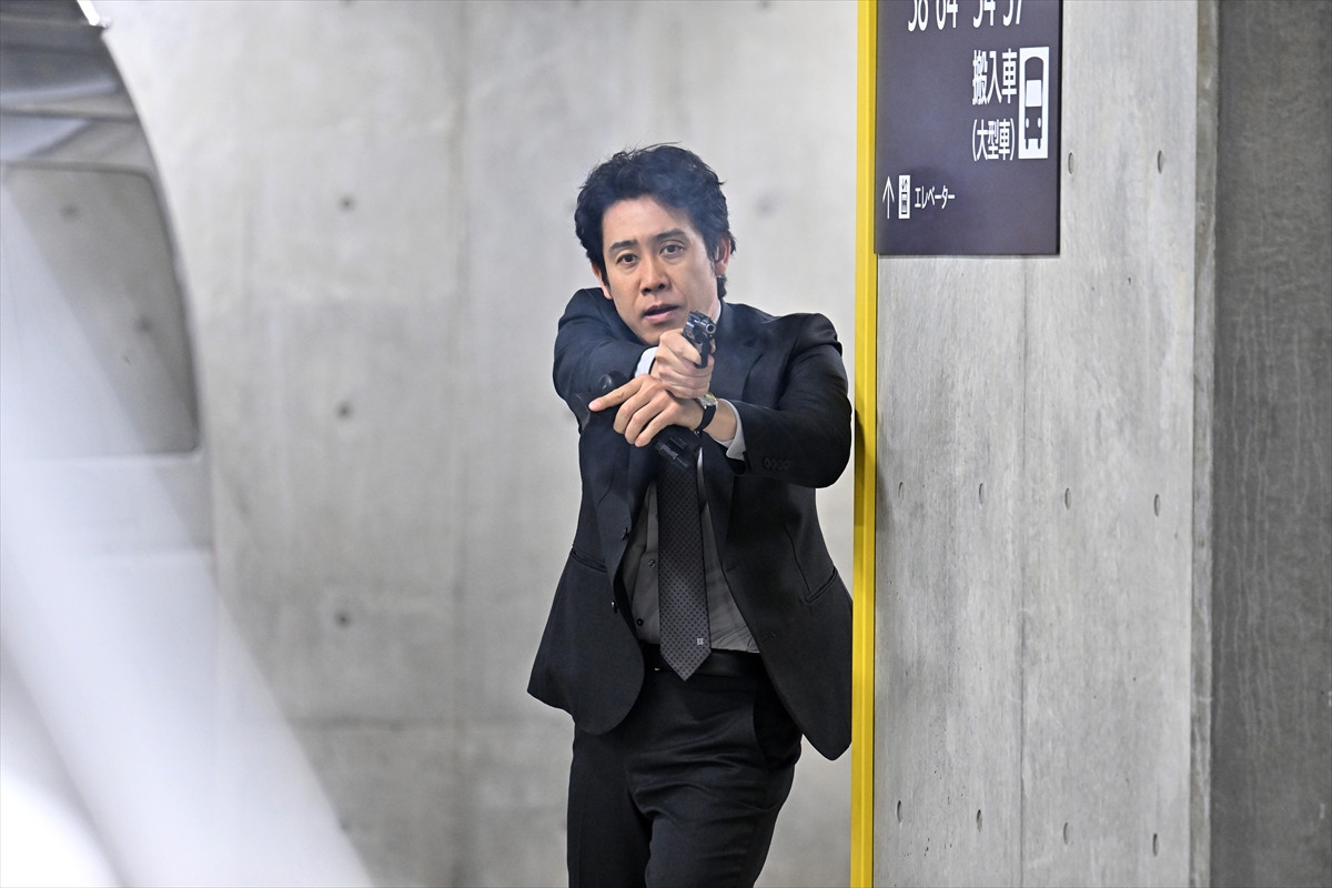 福山雅治×大泉洋『ラストマン』SP今夜放送！　東京爆破予告＆テレビスタジオ立てこもり事件に無敵のバディが挑む