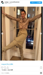 デュア・リパ、全身グッチでトークイベントに　※「デュア・リパ」インスタグラム