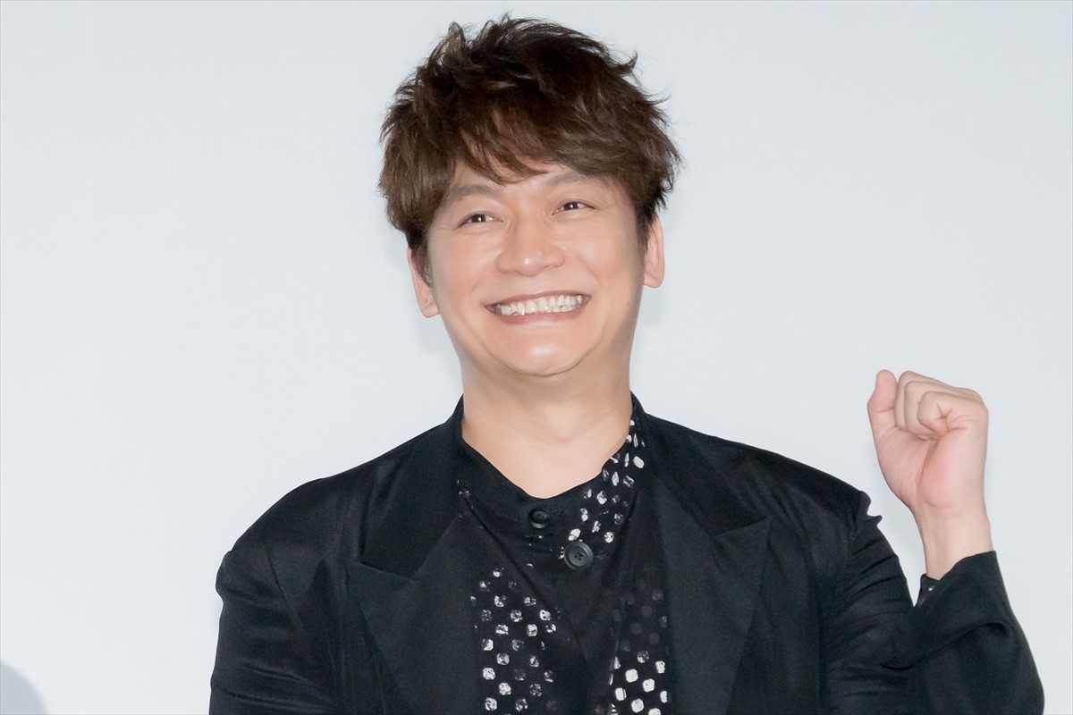 香取慎吾、ドラマ『日本一の最低男 ※私の家族はニセモノだった』舞台挨拶に登場