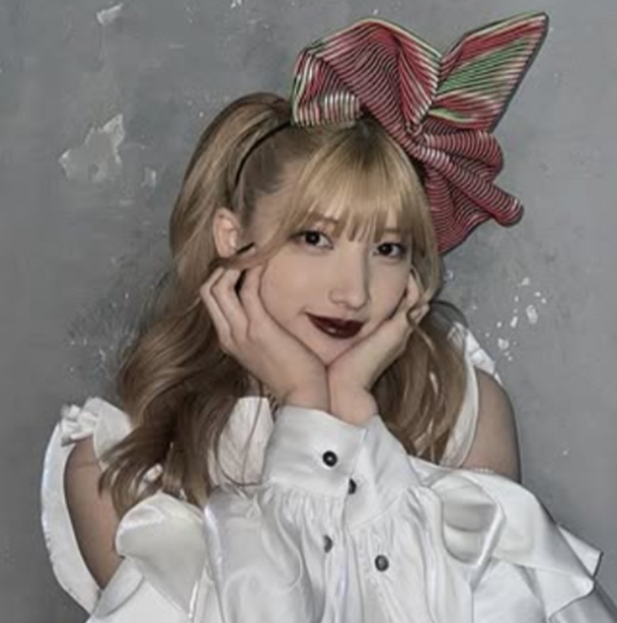 芹澤もあ、新衣装姿　※「芹澤もあ」インスタグラム