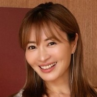 新山千春、過去ショット　※「新山千春」インスタグラム