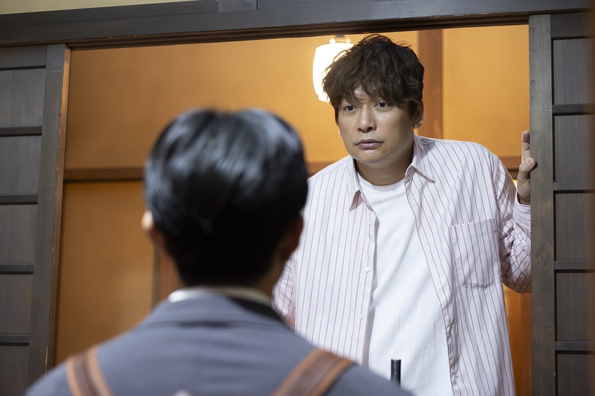 『日本一の最低男』第2話　“一平”香取慎吾、父親と疎遠になった保育士の青年“剣聖”佐野玲於と出会う