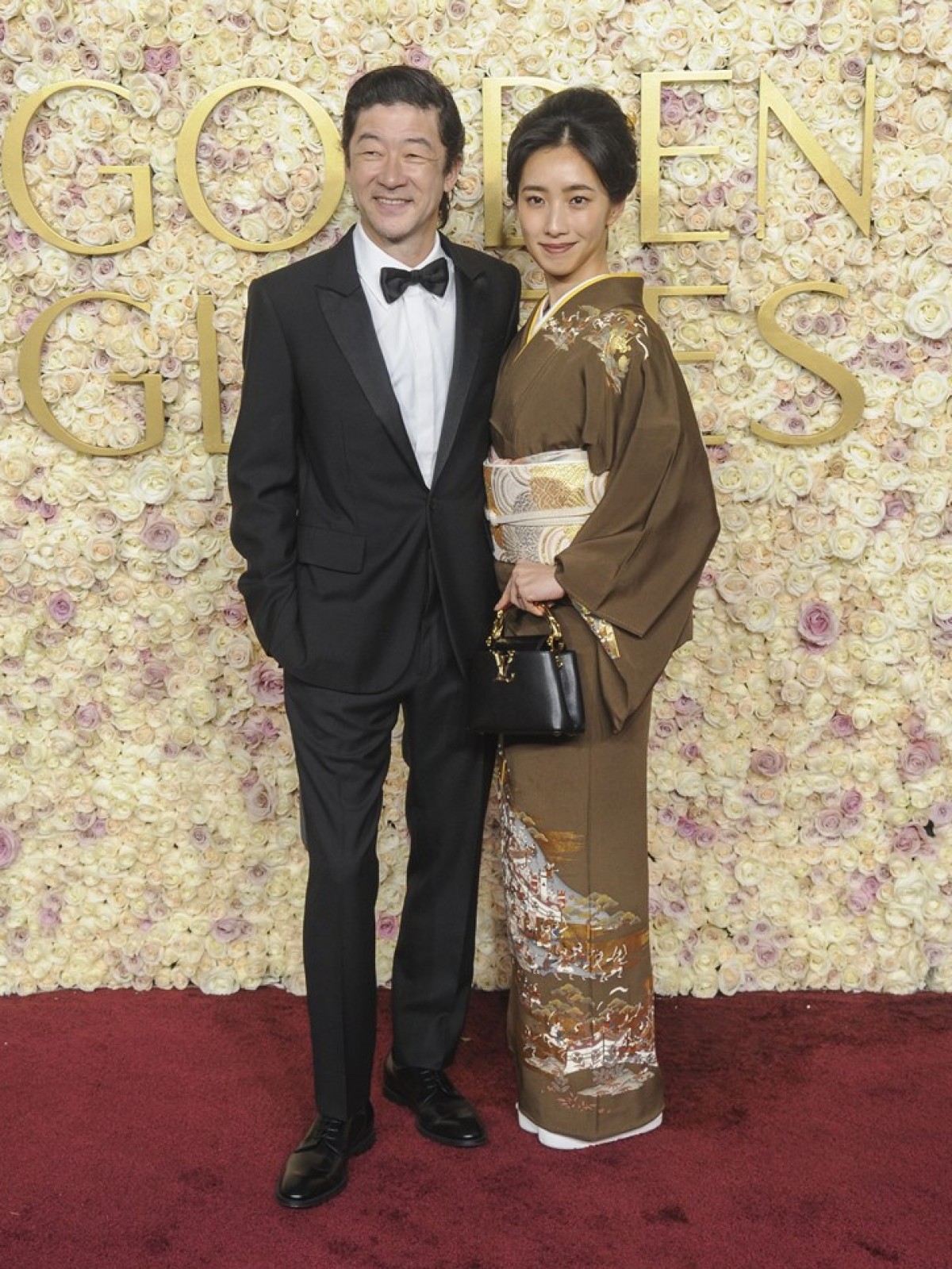 ニコラス・ケイジ、浅野忠信は妻とレッドカーペットに！ ゴールデン・グローブ賞のカップルモーメント