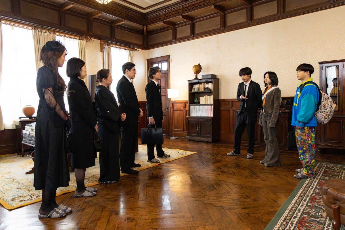 『相続探偵』初回　“灰江”赤楚衛ニ、飄々キャラから一転の激怒に反響「かっこいい…」「新境地」