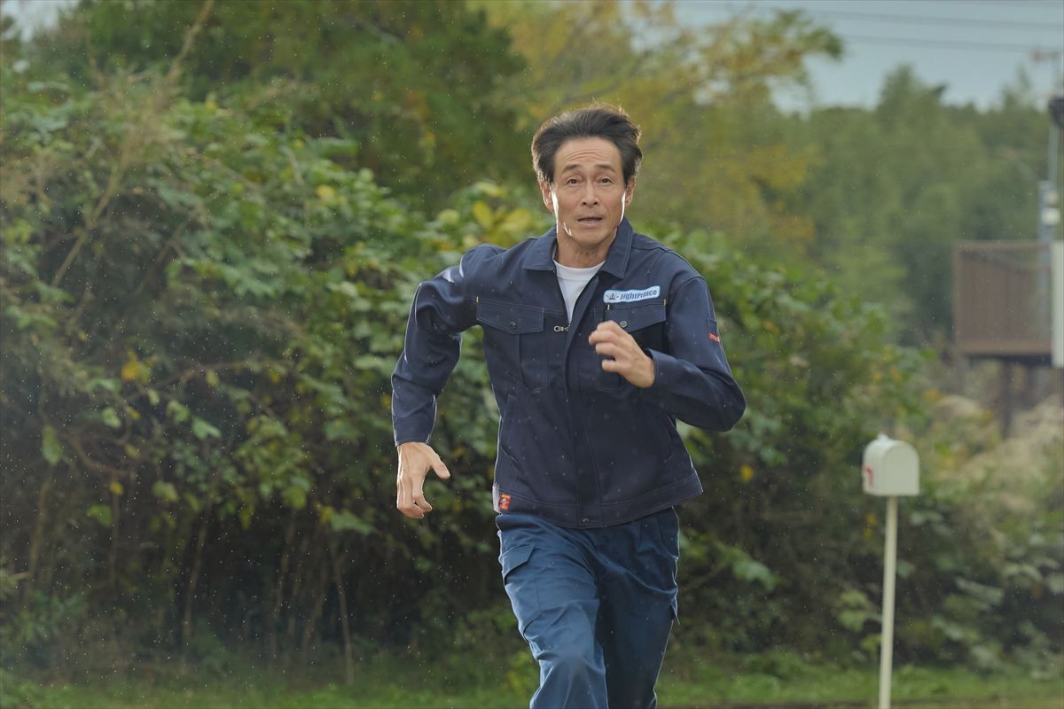 中山美穂さん＆吉田栄作登場　禁断の同窓会で35年越しの初恋が蘇る？　『家政夫のミタゾノ』今夜第1話