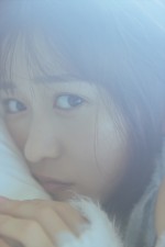 ⼩泉遥⾹1st写真集『はるのとなり。』より