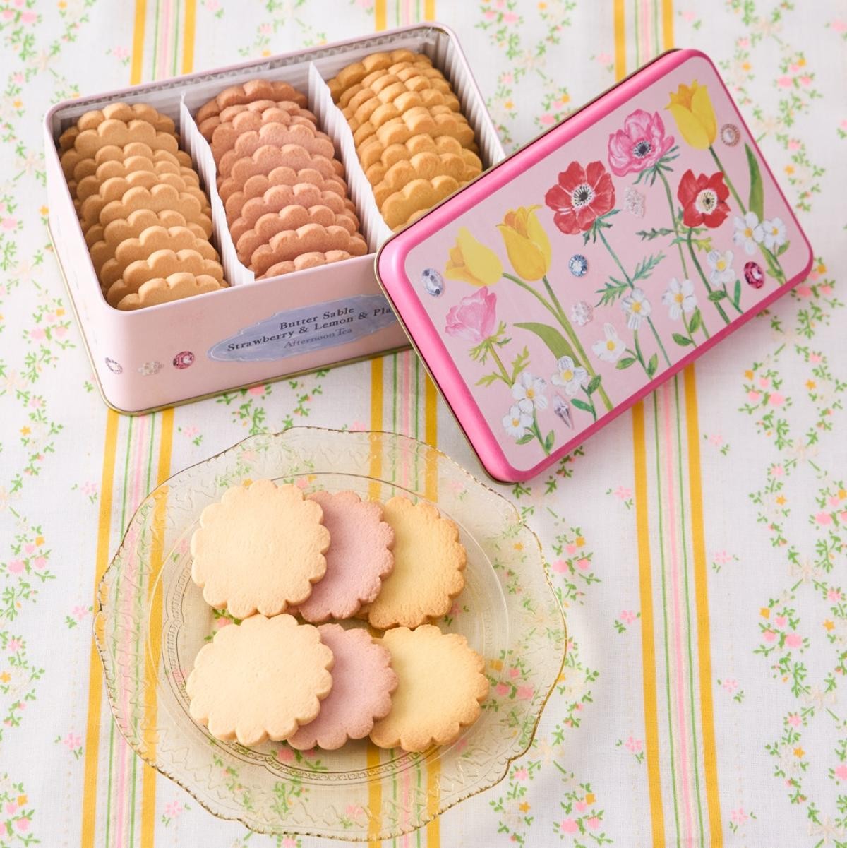 「Afternoon Tea」春色ギフト発売！　お花アートが華やかなサブレ缶など展開