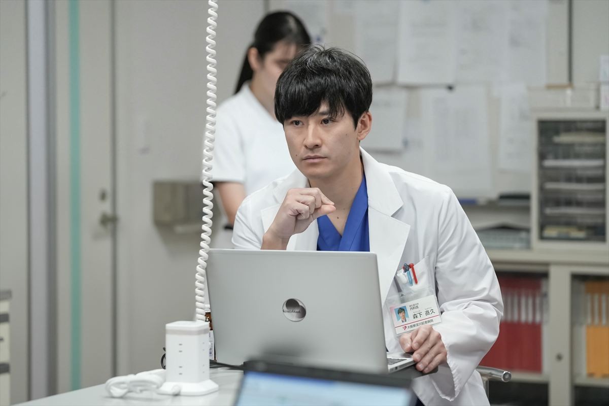 連続テレビ小説『おむすび』で消化器内科医・森下を演じる馬場徹
