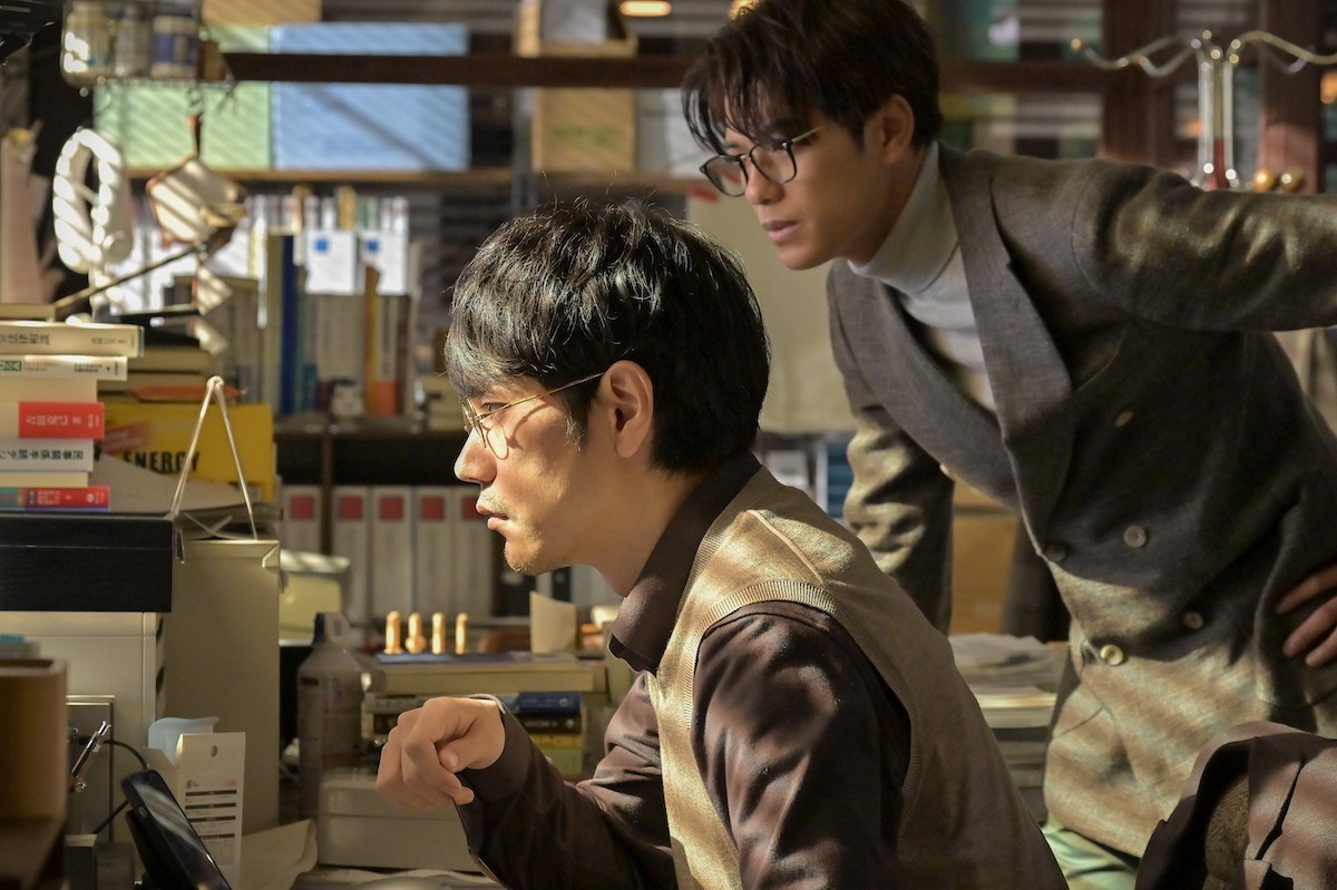 『クジャクのダンス、誰が見た？』第3話“心麦”広瀬すず、“神井”磯村勇斗に協力した裏切り者の存在を知る