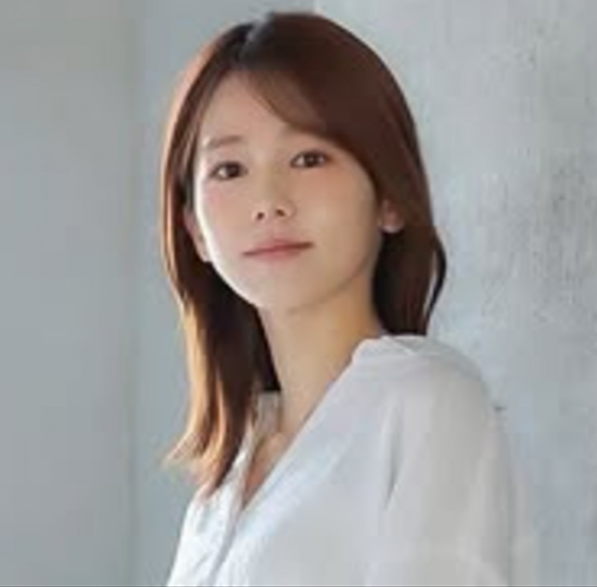 川口葵、アベイルでのモデルショット　※「川口葵」インスタグラム