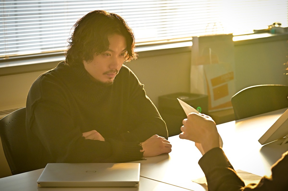 『クジャクのダンス、誰が見た？』第5話　“心麦”広瀬すず＆“松風”松山ケンイチ、東賀山事件の元弁護人に会いに行く