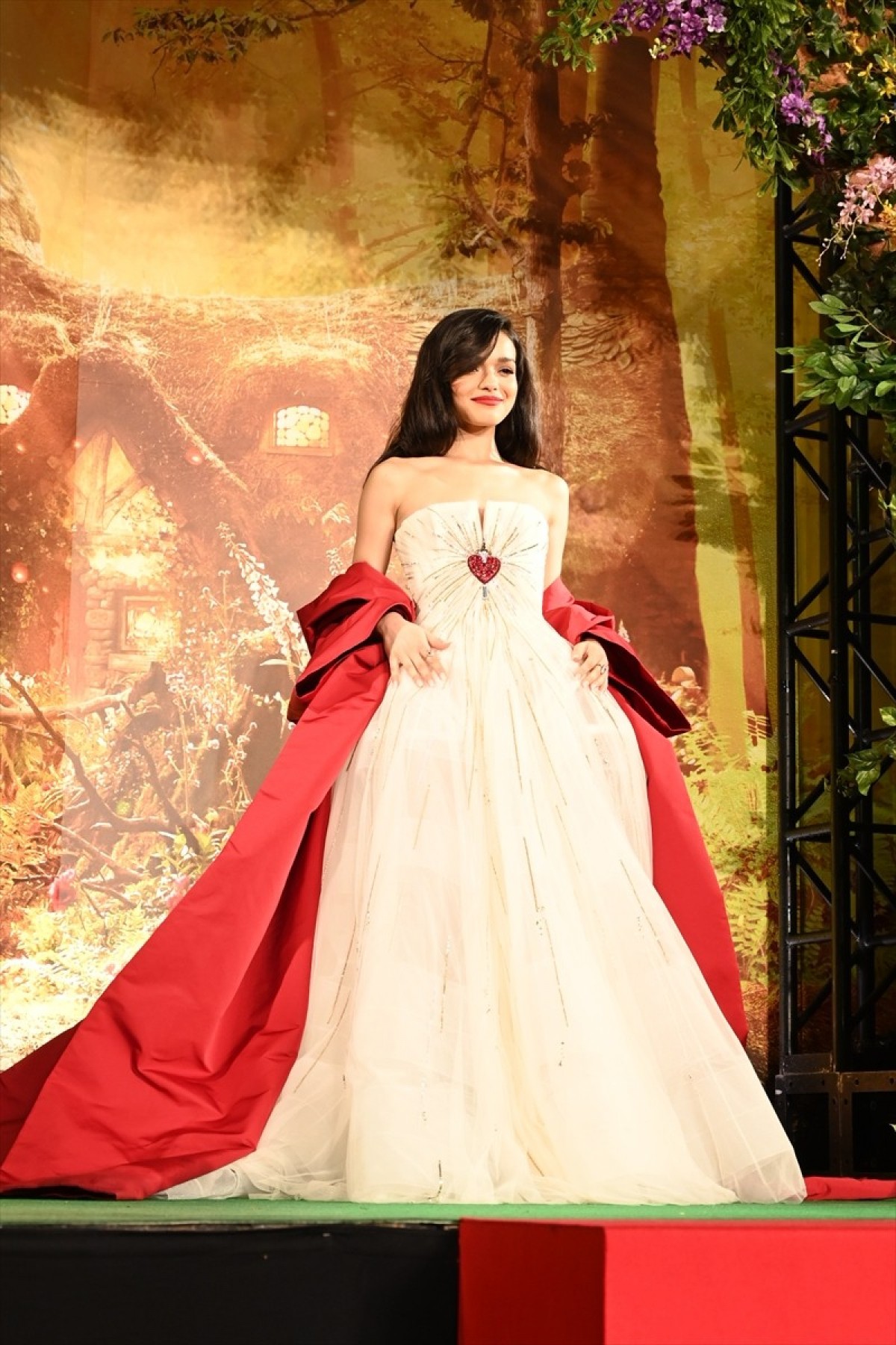 日米白雪姫共演！　レイチェル・ゼグラー「抹茶キットで日本の伝統に触れたい！」