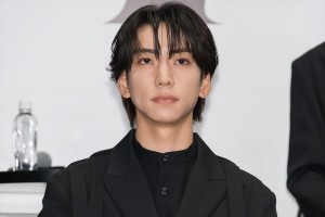 舞台『IMPACT』製作発表記者会見に出席した鈴木大河