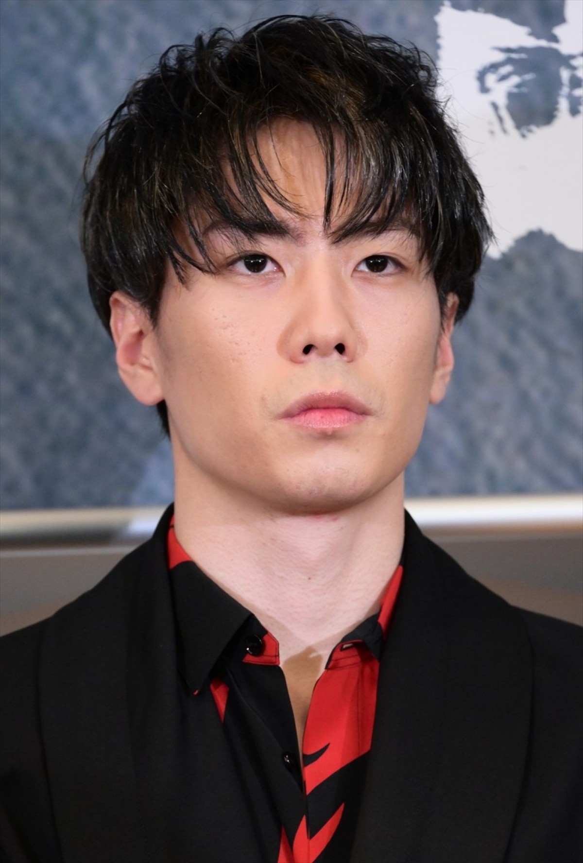 元宝塚花組トップ・柚香光、劇団☆新感線45周年興行で主演「何もかもが新鮮で刺激的」