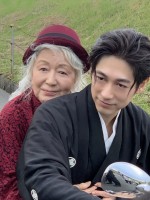『アンジーのBARで逢いましょう』草笛光子＆ディーン・フジオカ、メイキングショット