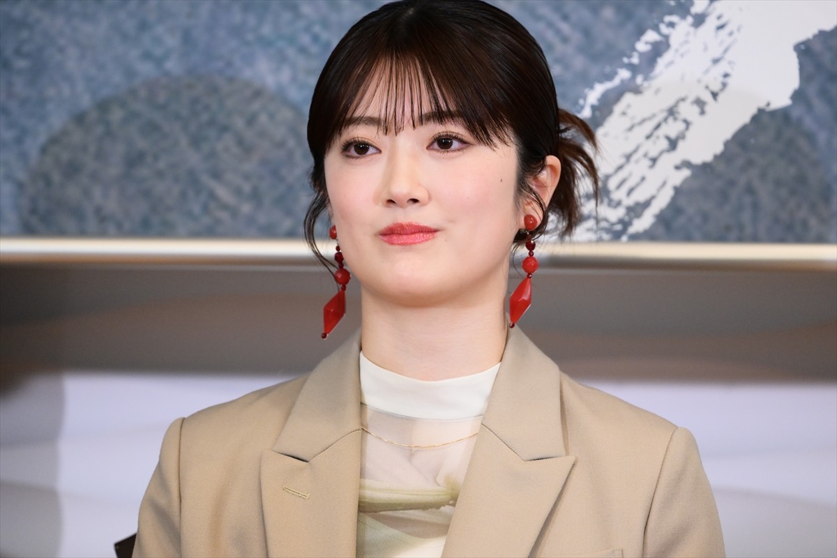元宝塚花組トップ・柚香光、劇団☆新感線45周年興行で主演「何もかもが新鮮で刺激的」