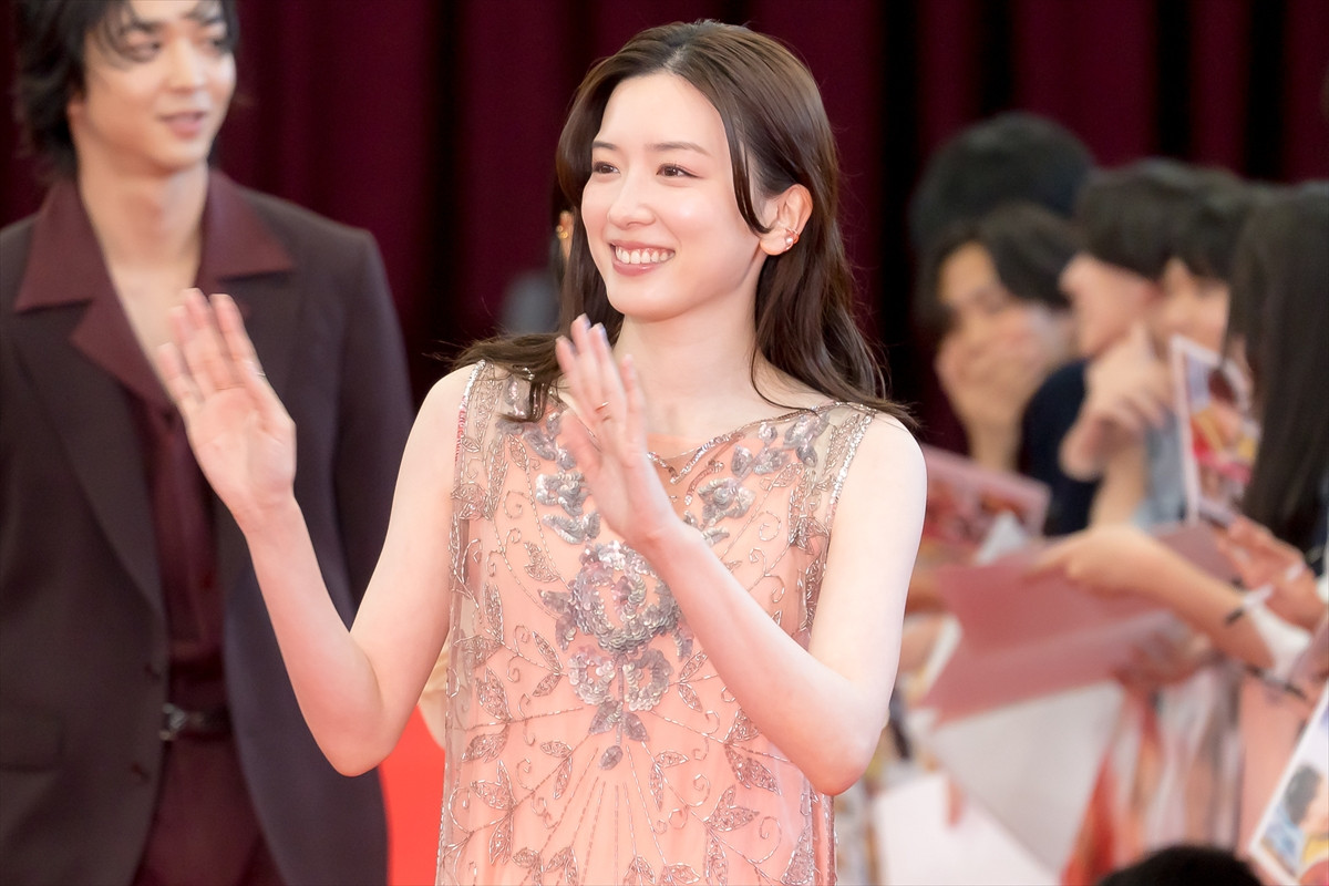 永野芽郁、高校生からの大歓声に笑顔「一瞬で眠気が覚めました」