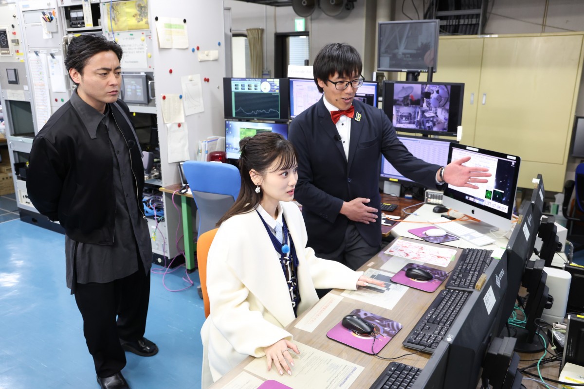 劇場版『名探偵コナン』山田孝之＆山下美月、コナンと長野へ　長野県警や国立天文台野辺山を訪問