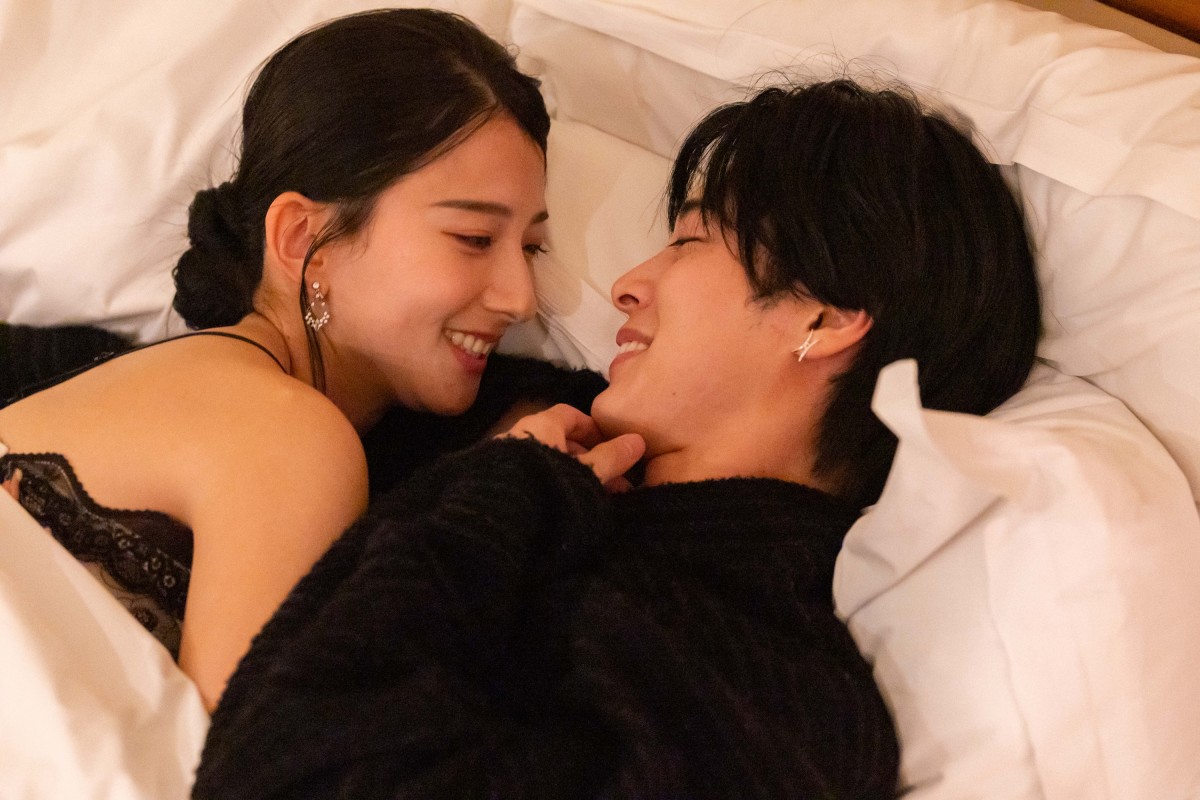 元AKB48美女が朝までお泊まりデートへ　“禁断のキス”姿に岩田剛典も騒然