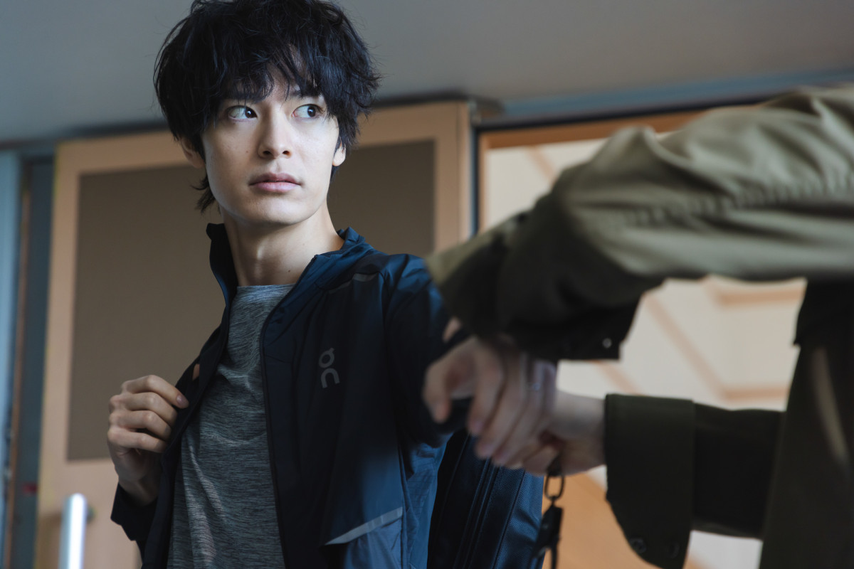 『魔物』第2話　“あやめ”麻生久美子＆“凍也”塩野瑛久、一線を越え許されない恋に堕ちて行く