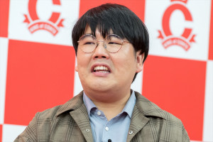 蛙亭・中野周平、『キングオブコント2025』エントリー表明会見に登場