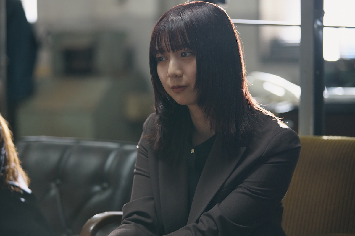 『イグナイト』第7話　“伊野尾”上白石萌歌、盗撮された女子高校生に自身の過去を打ち明ける
