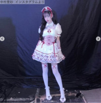 中村雅俊と五十嵐淳子のモデル娘35歳が「スタイル抜群」「美しすぎる」「最高」　ナースコスで魅力全開