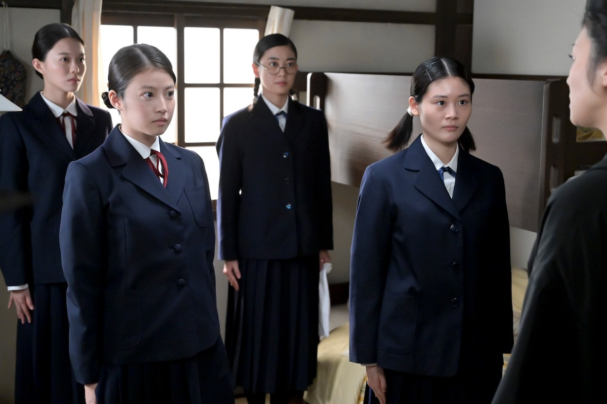 明日の『あんぱん』“のぶ”今田美桜、“黒井”瀧内公美から手紙の差出人を追及される