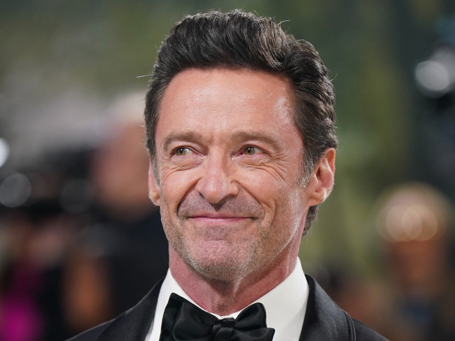 W不倫報道のヒュー・ジャックマン、元妻の「裏切られた」声明に落胆