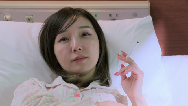 Netflixコメディ『罵倒村』に出演する加護亜依