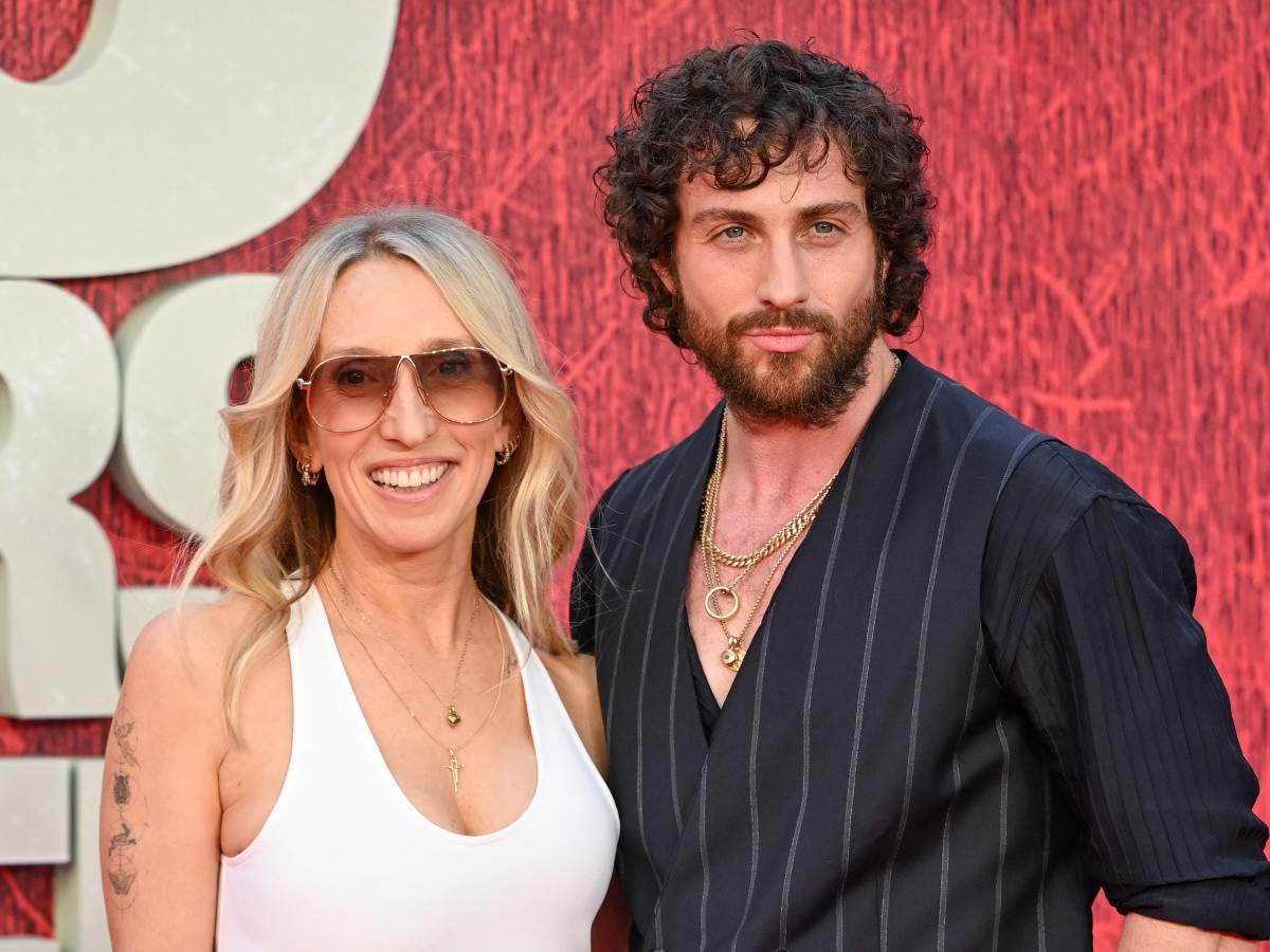 『28年後...』プレミアにラブラブ歳の差夫妻アーロン&サム・テイラー=ジョンソン 妻はマリリン・モンロー風ドレス