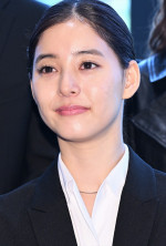 新木優子、金曜ドラマ『DOPE 麻薬取締部特捜課』制作発表会見に登場
