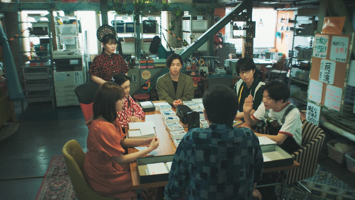 『ダメマネ！』“真田”山田涼介、衝撃ビジュアルにツッコミ続々「不審者www」「変装がド下手だ笑」