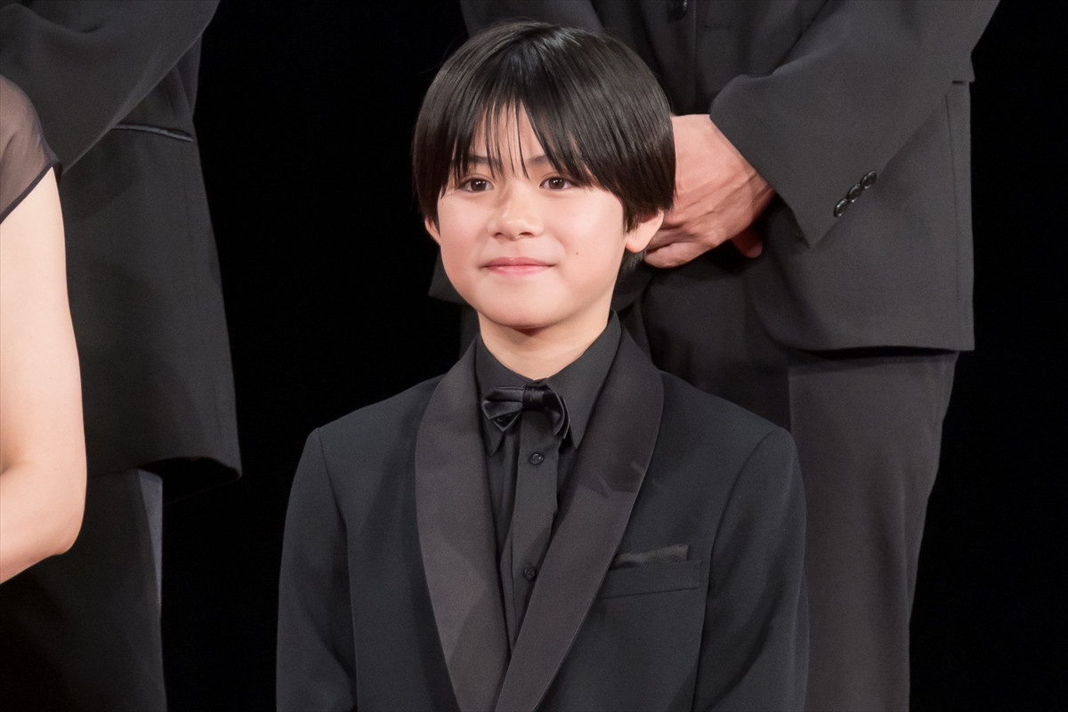 綾野剛、ファンへの気遣いに拍手「体調とか悪くなったらすぐ言って」