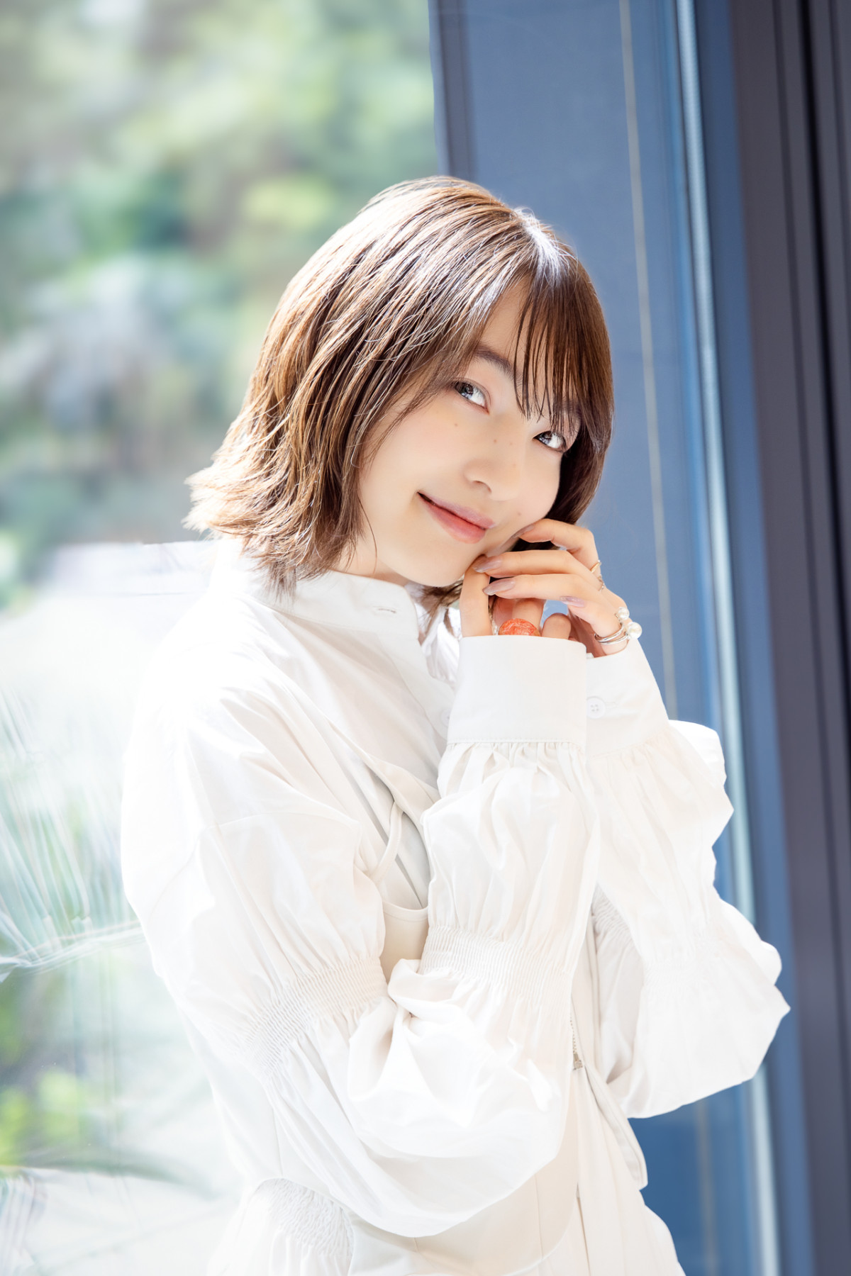 上田麗奈＆芹澤優、“猫まみれ”な日々を語る――癒しと笑いが止まらない、にゃんとも尊いアニメ体験